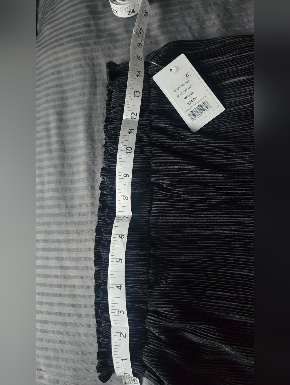 NWT Pleated Wide Leg High Waisted Black Pants Accordion Plisse Size Medium - Picture 7 of 9